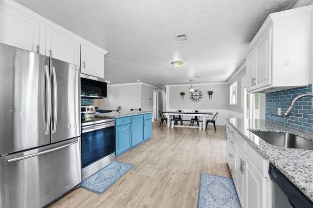 625 Shadylawn Street, Shoreacres, TX 77571