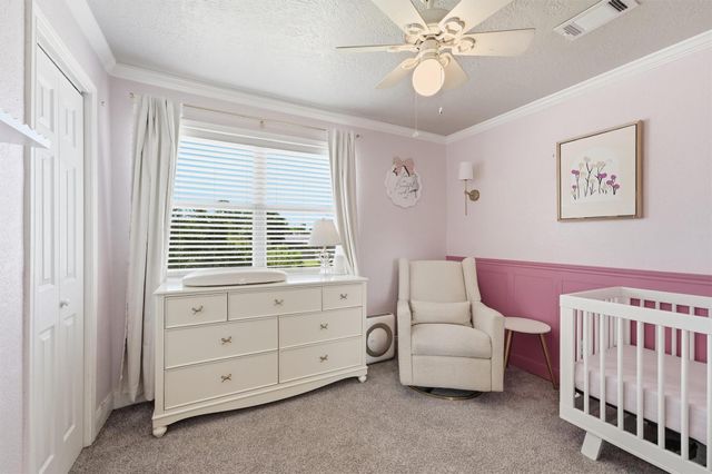 625 Shadylawn Street, Shoreacres, TX 77571