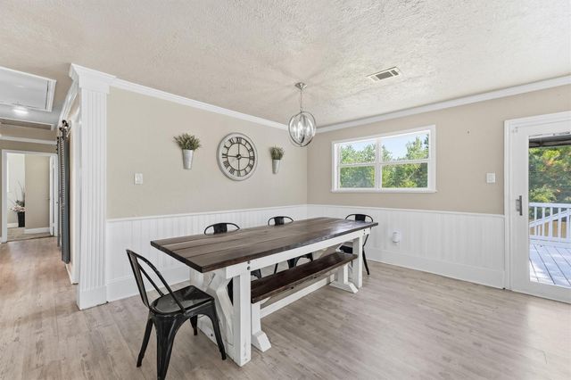625 Shadylawn Street, Shoreacres, TX 77571