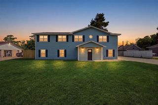 625 Shadylawn Street, Shoreacres, TX 77571