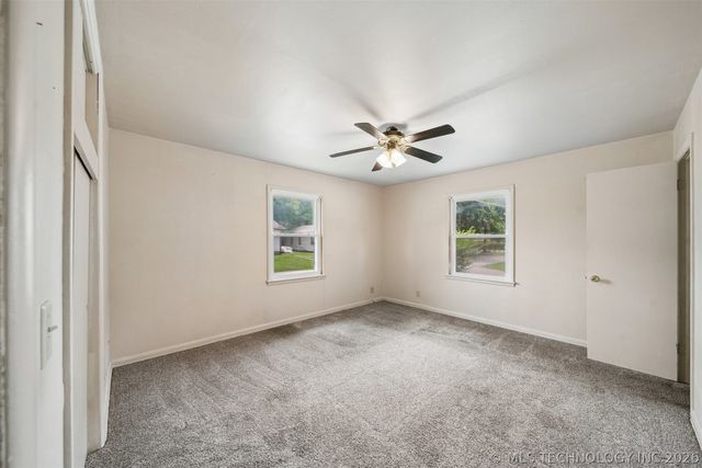 1411 S Poplar Street, Sapulpa, OK 74066