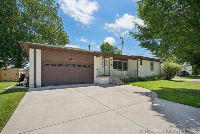 1411 S Poplar Street, Sapulpa, OK 74066