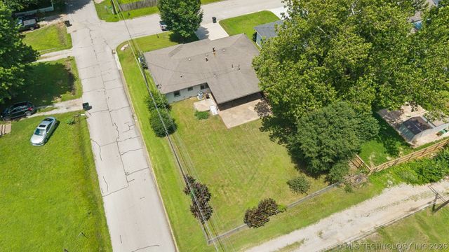 1411 S Poplar Street, Sapulpa, OK 74066
