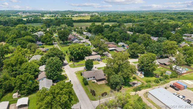 1411 S Poplar Street, Sapulpa, OK 74066