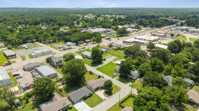 1411 S Poplar Street, Sapulpa, OK 74066