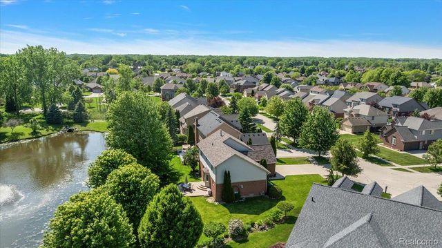 8698 Paul Drive, Washington Township, MI 48094