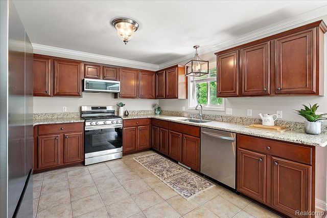8698 Paul Drive, Washington Township, MI 48094