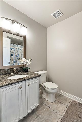 8698 Paul Drive, Washington Township, MI 48094