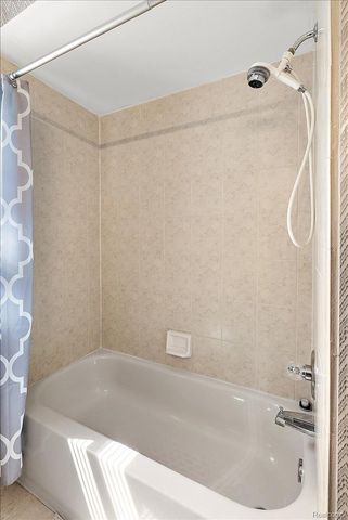 8698 Paul Drive, Washington Township, MI 48094