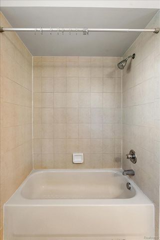 8698 Paul Drive, Washington Township, MI 48094