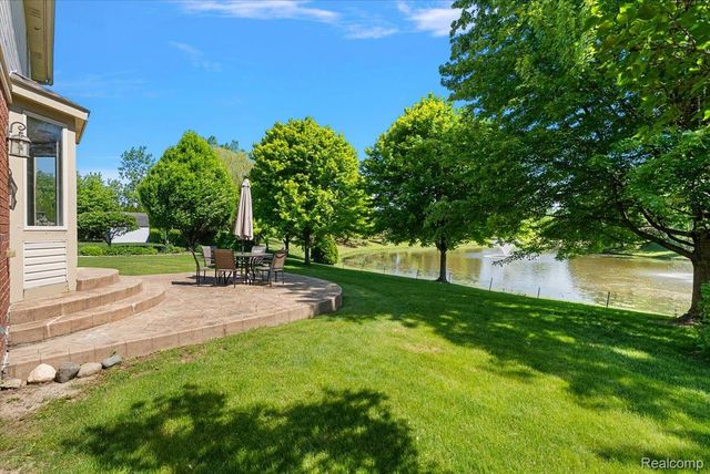 8698 Paul Drive, Washington Township, MI 48094