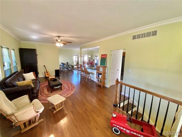 8012 Brickyard Hill Road, Worden, IL 62097