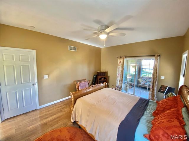 8012 Brickyard Hill Road, Worden, IL 62097