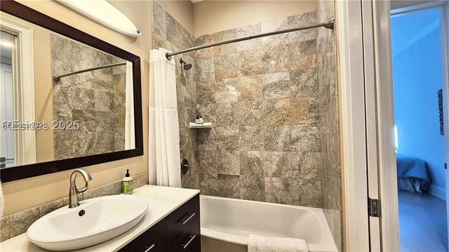 200 Bluffton Rd Ste 2, Bluffton, SC 29910