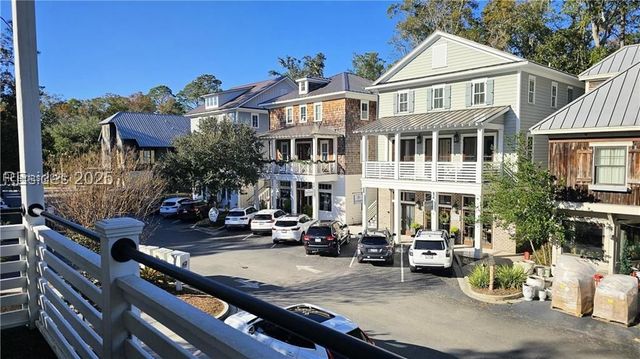 200 Bluffton Rd Ste 2, Bluffton, SC 29910