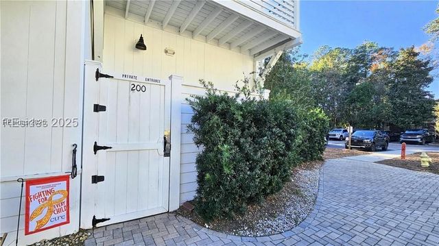 200 Bluffton Rd Ste 2, Bluffton, SC 29910