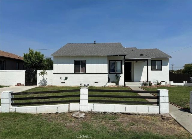 631 N Park, Rialto, CA 92376