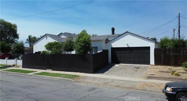 631 N Park, Rialto, CA 92376