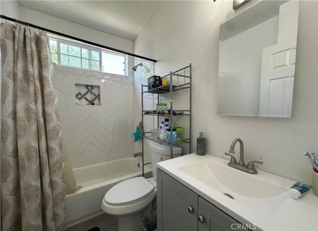 631 N Park, Rialto, CA 92376