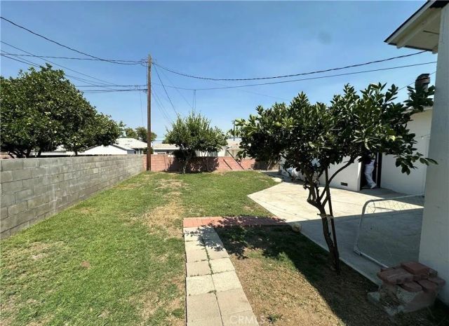 631 N Park, Rialto, CA 92376
