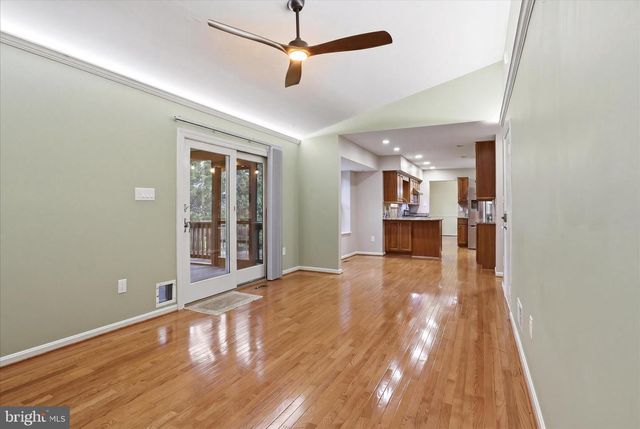 317 CARDINAL GLEN CIR, Sterling, VA 20164