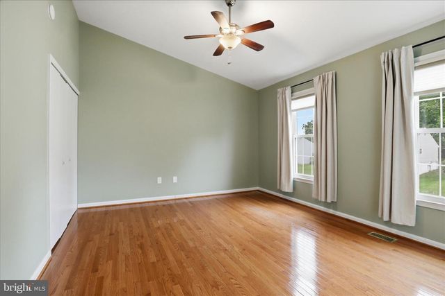 317 CARDINAL GLEN CIR, Sterling, VA 20164