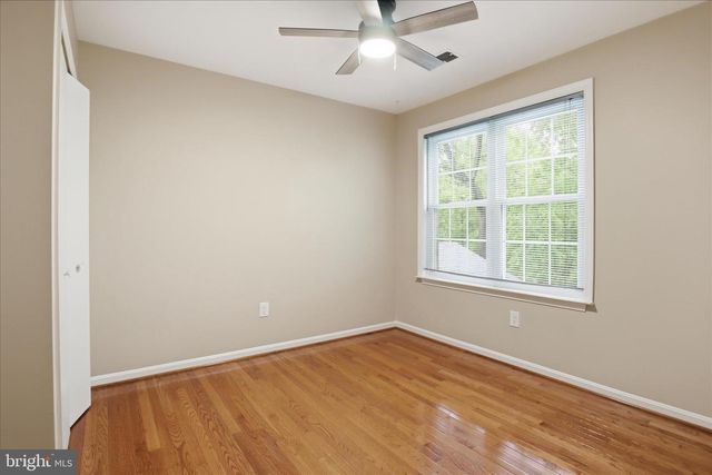 317 CARDINAL GLEN CIR, Sterling, VA 20164