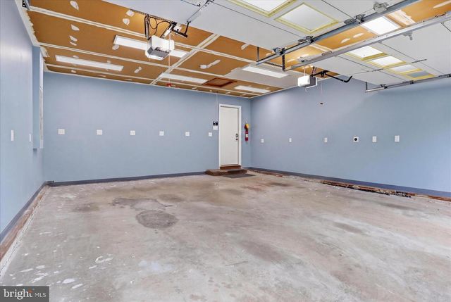 317 CARDINAL GLEN CIR, Sterling, VA 20164