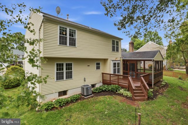 317 CARDINAL GLEN CIR, Sterling, VA 20164