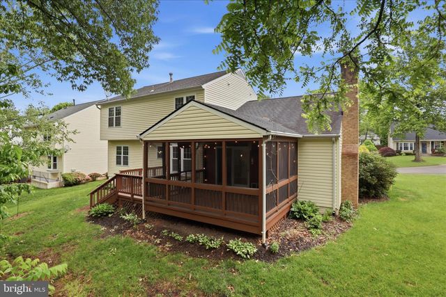 317 CARDINAL GLEN CIR, Sterling, VA 20164