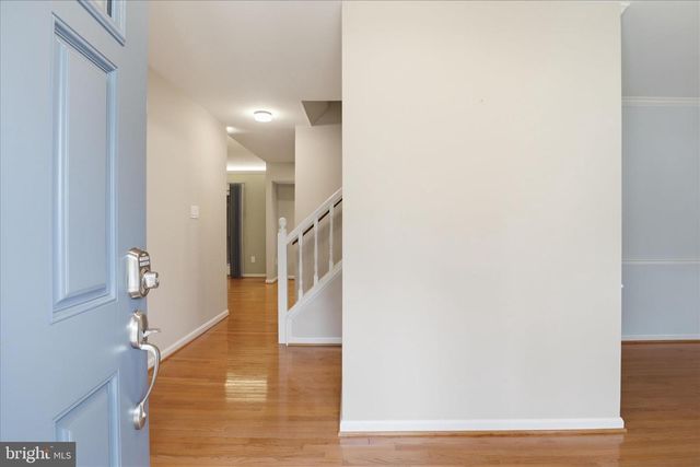 317 CARDINAL GLEN CIR, Sterling, VA 20164