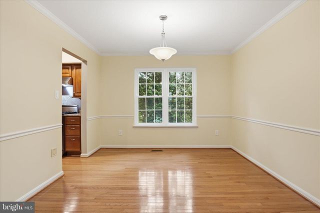 317 CARDINAL GLEN CIR, Sterling, VA 20164