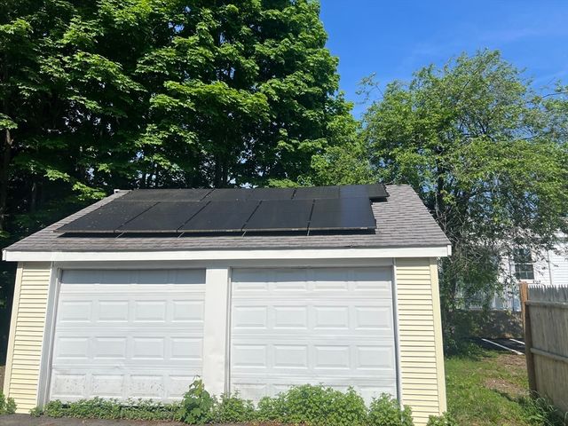 17 Pond St, Sharon, MA 02067