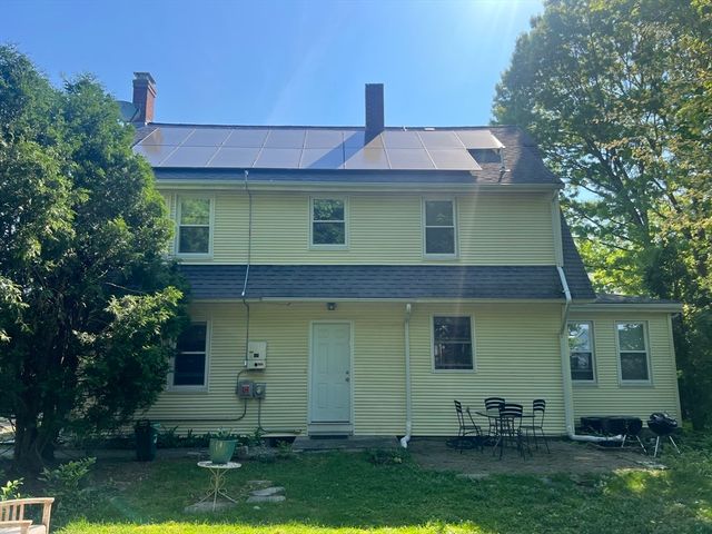 17 Pond St, Sharon, MA 02067