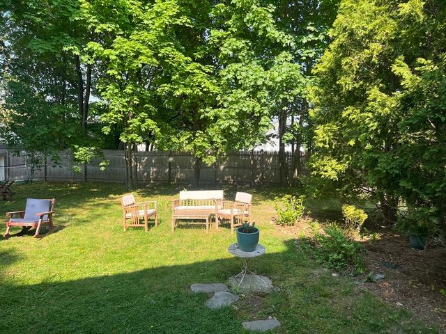 17 Pond St, Sharon, MA 02067