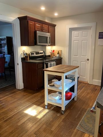 17 Pond St, Sharon, MA 02067