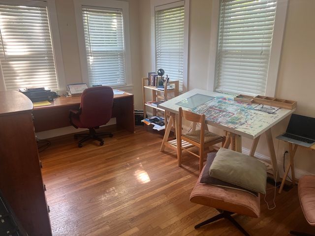 17 Pond St, Sharon, MA 02067