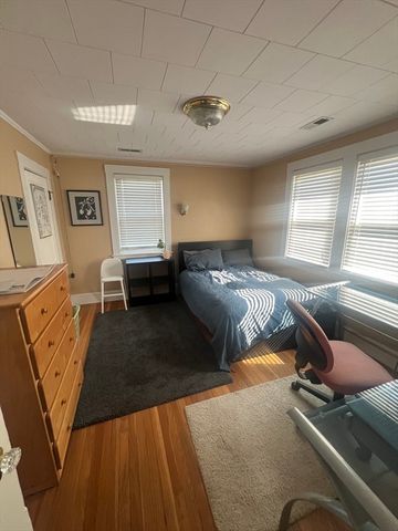17 Pond St, Sharon, MA 02067