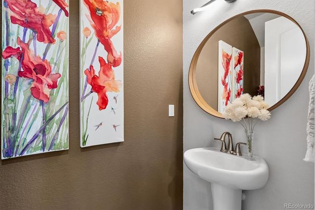 11933 Skyview Lane, Broomfield, CO 80021
