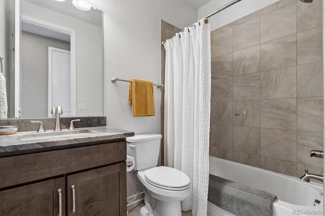 11933 Skyview Lane, Broomfield, CO 80021