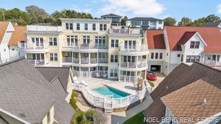 333 Cottage Lane 103, Grand Haven, MI 49417