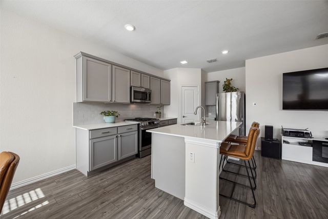 420 Holt Lane, Fate, TX 75087