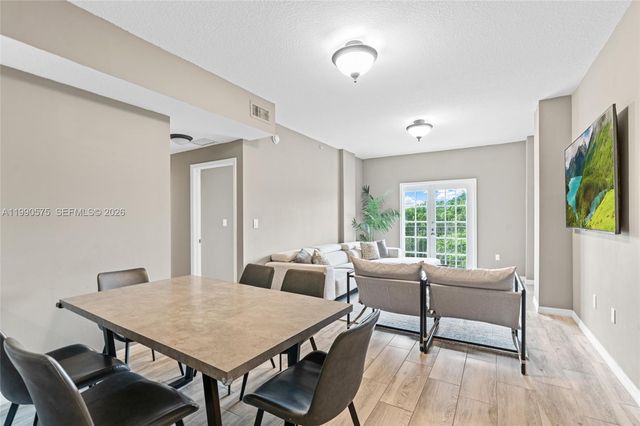 5271 SW 8th St 315, Miami, FL 33134