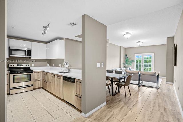 5271 SW 8th St 315, Miami, FL 33134