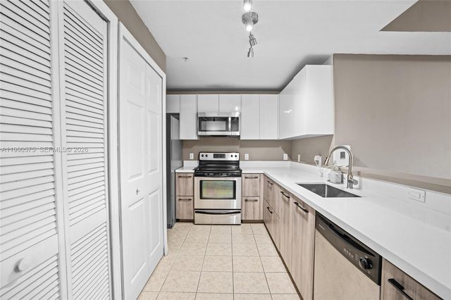 5271 SW 8th St 315, Miami, FL 33134