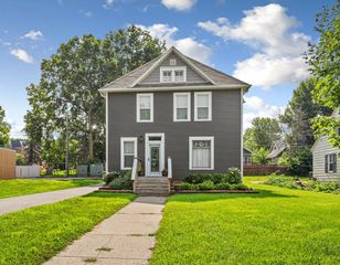 223 N Main Street, Le Sueur, MN 56058
