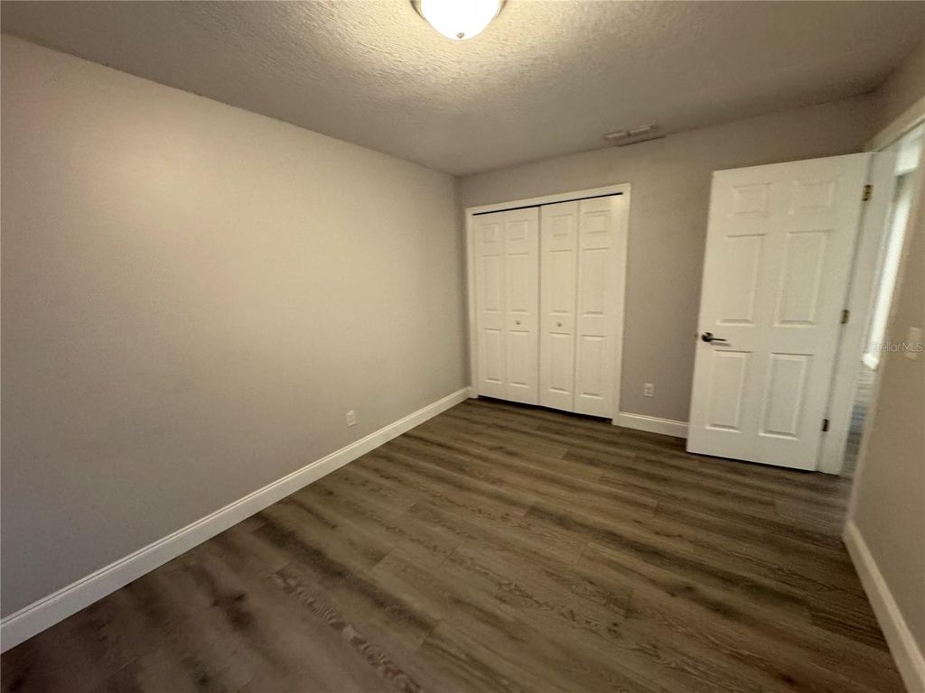 Image 25 of property listing at 1313 SUMMER BREEZE ROAD, Orlando, FL 32822