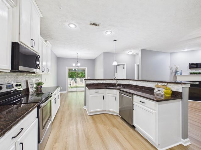 83 Brentwood Drive, Phenix City, AL 36869