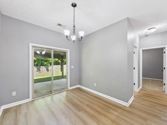 83 Brentwood Drive, Phenix City, AL 36869