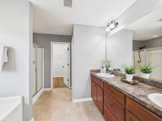 83 Brentwood Drive, Phenix City, AL 36869